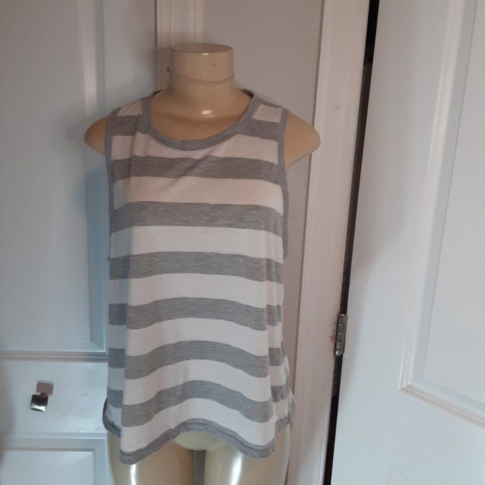 Calvin Klein Performance Gray & White Stripe Women's Sport Tank Top - Picture 12 of 12